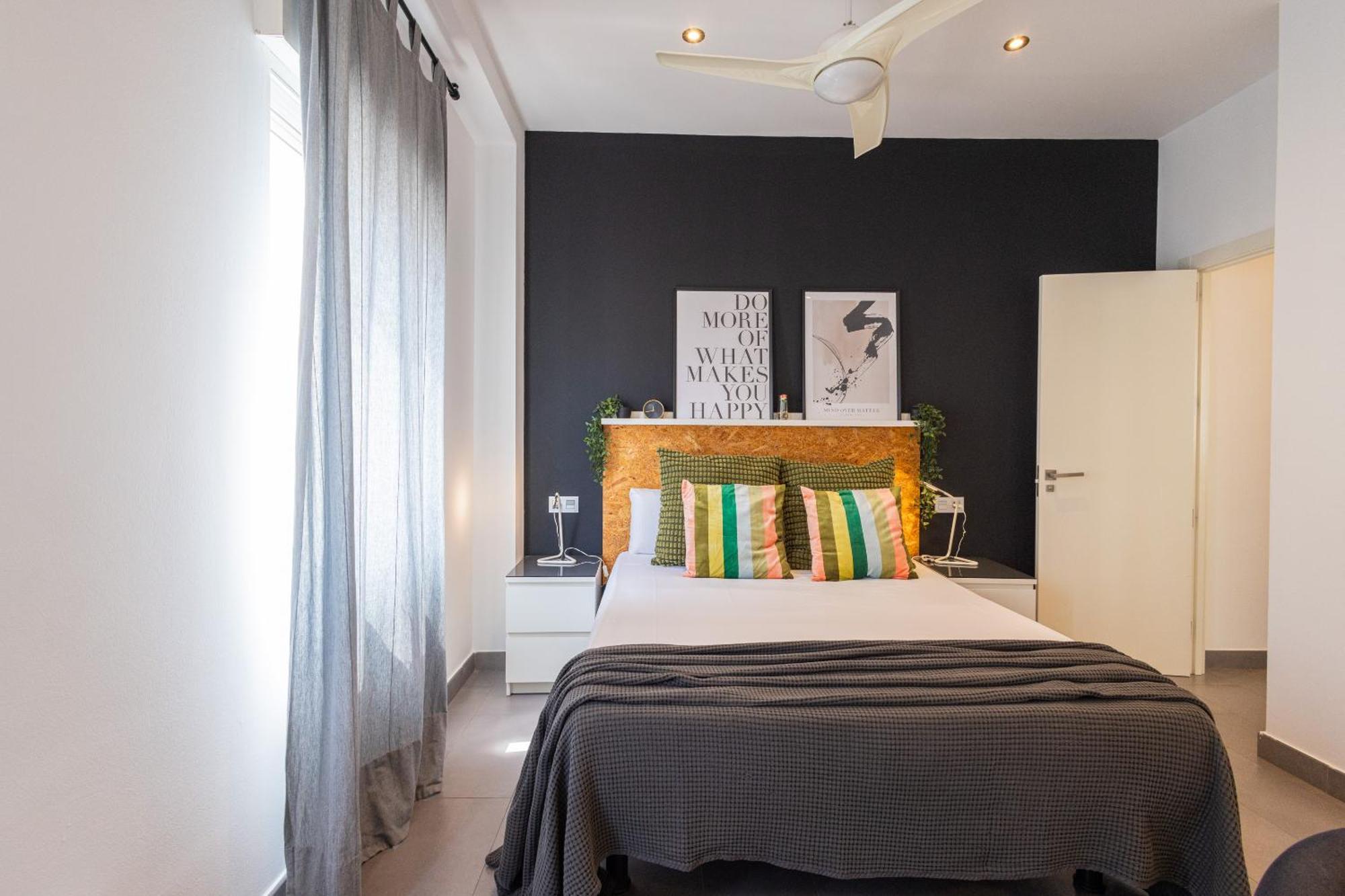 Florit Flats - Stylish 2 Bedroom Ac Wifi Terrace Attic In Valencia Center Dış mekan fotoğraf