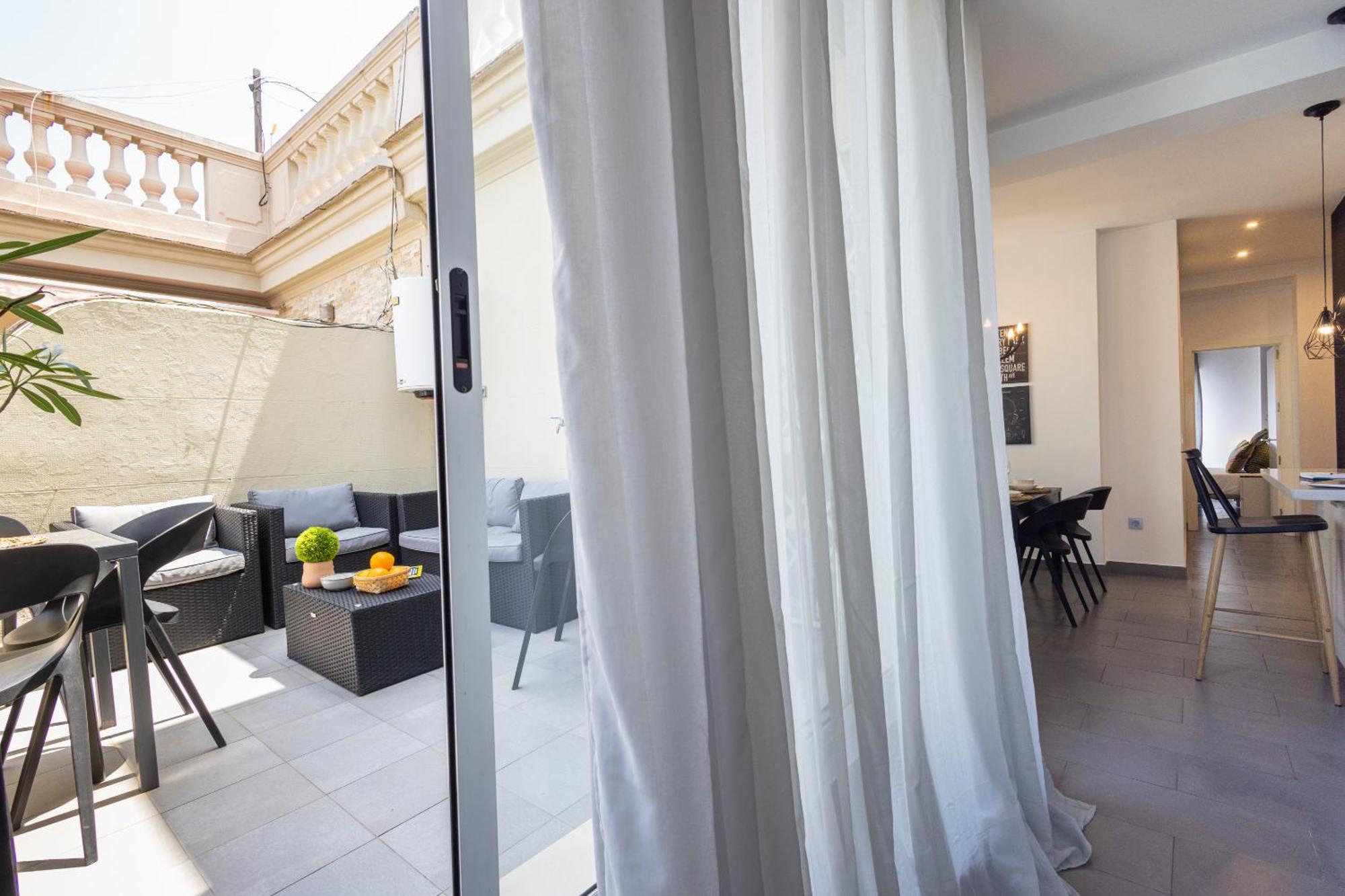 Florit Flats - Stylish 2 Bedroom Ac Wifi Terrace Attic In Valencia Center Dış mekan fotoğraf