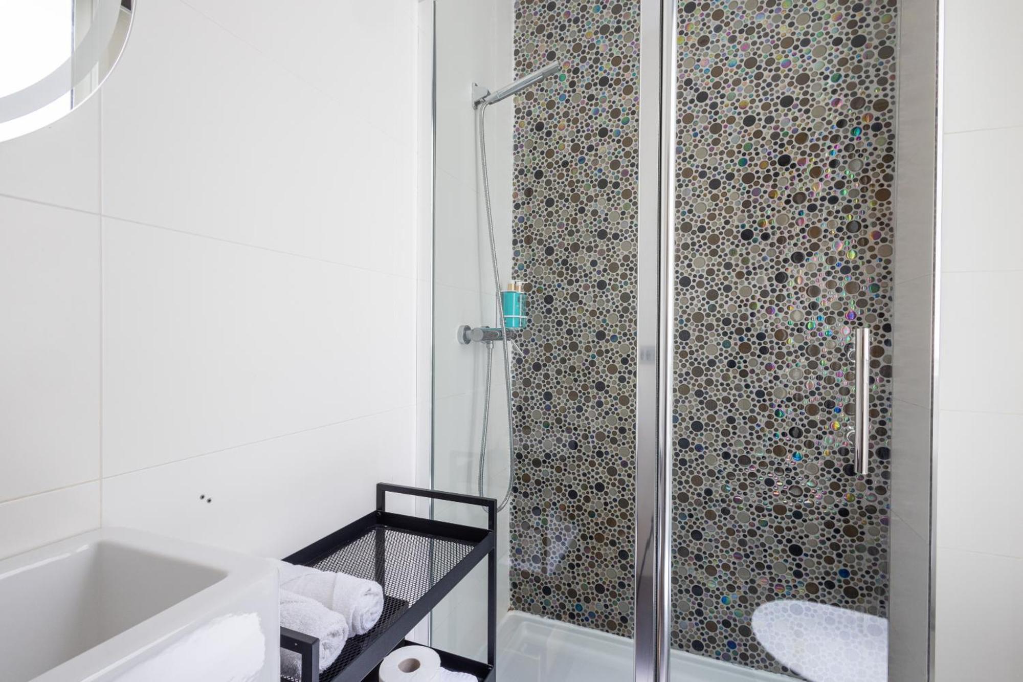 Florit Flats - Stylish 2 Bedroom Ac Wifi Terrace Attic In Valencia Center Dış mekan fotoğraf